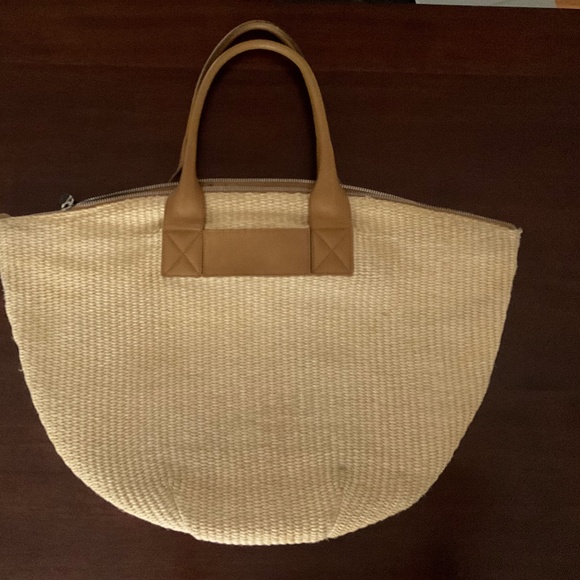 Authentic FURLA - Cream Straw Brown Leather Handbag - Picture 2 of 15